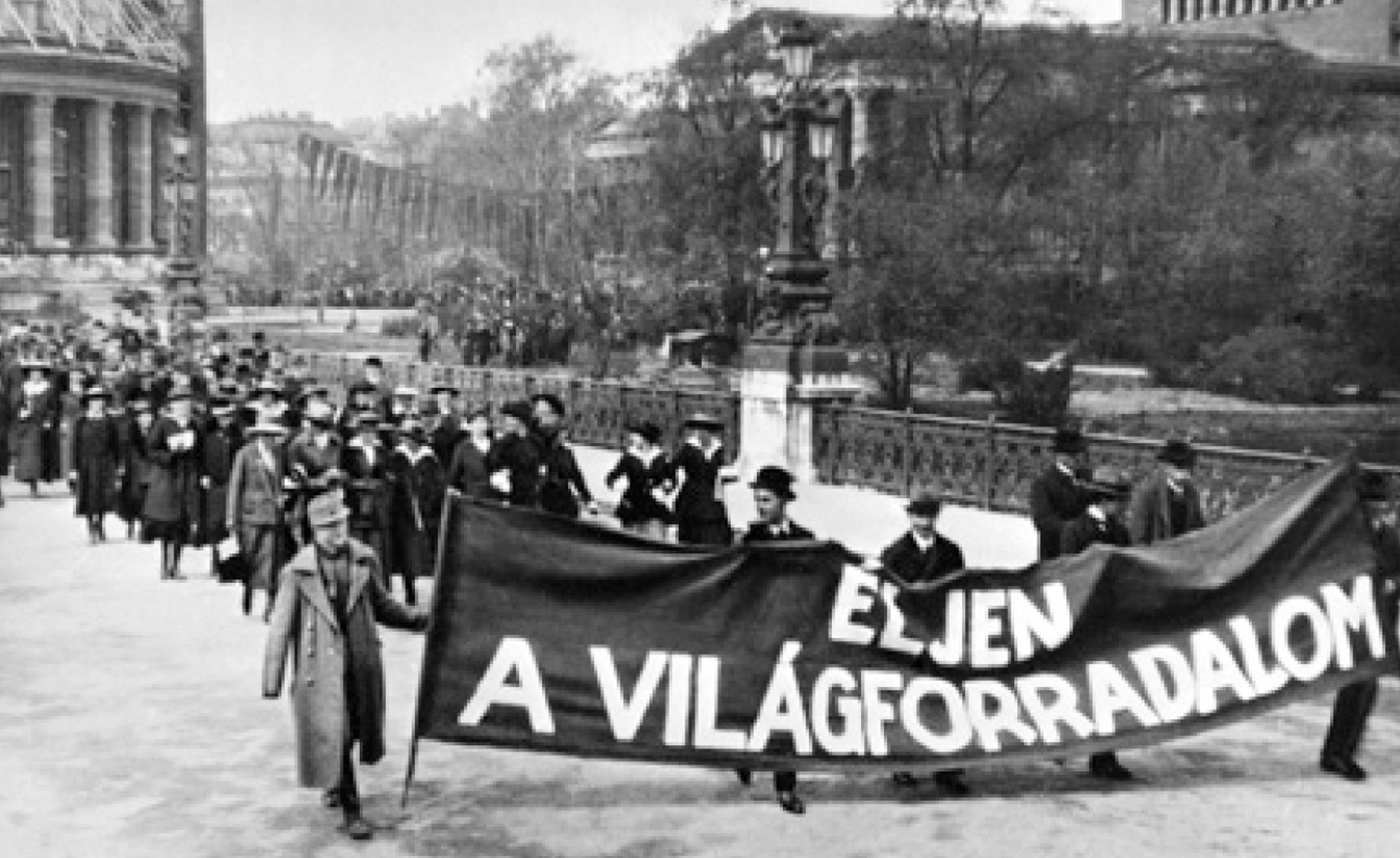 1919_vilagforradalom.jpg