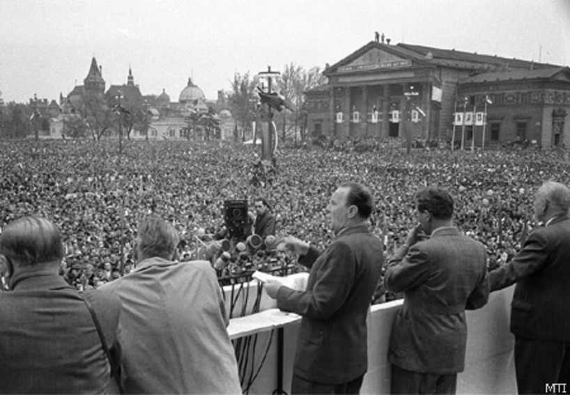 1957_kadar.jpg