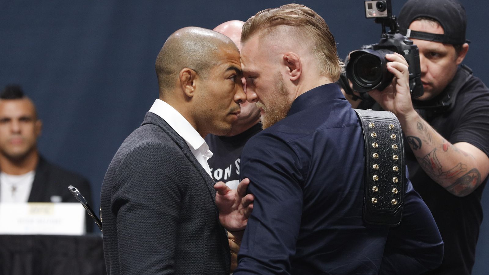 001_jose_aldo_and_conor_mcgregor_0_0.jpg