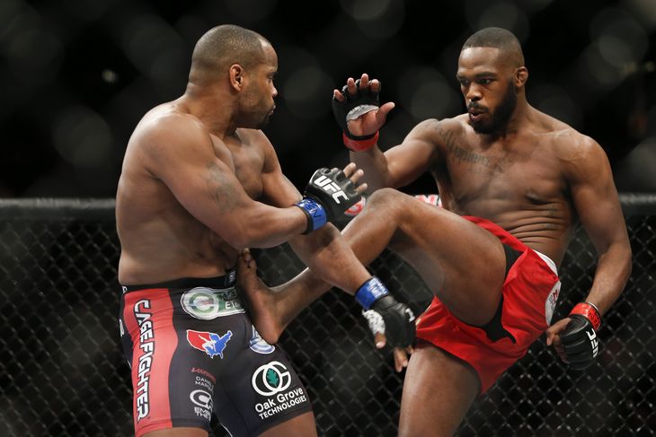 203_jon_jones_vs_daniel_cormier_0_0.jpg