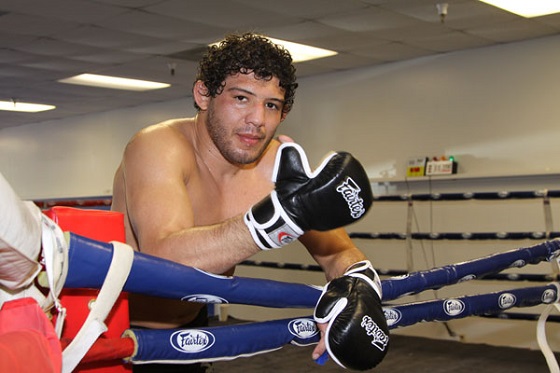 gilbert-melendez1111.jpg