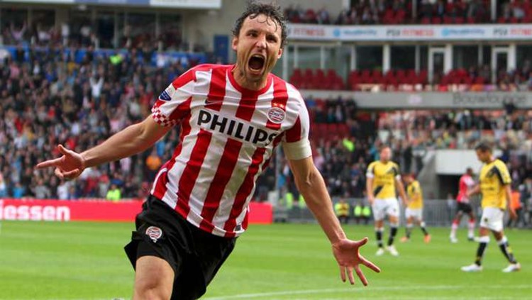 mark_van_bommel_in_het_shirt_van_psv_foto_anp.jpg