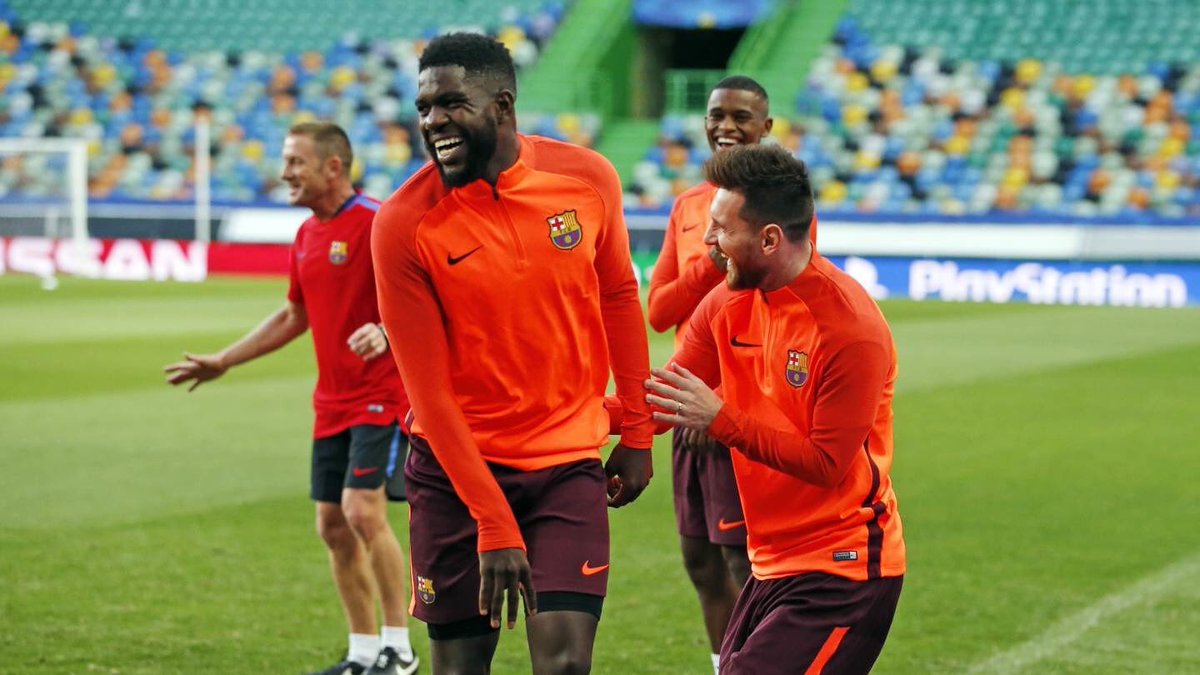 umtiti-and-mess-laugh.jpg