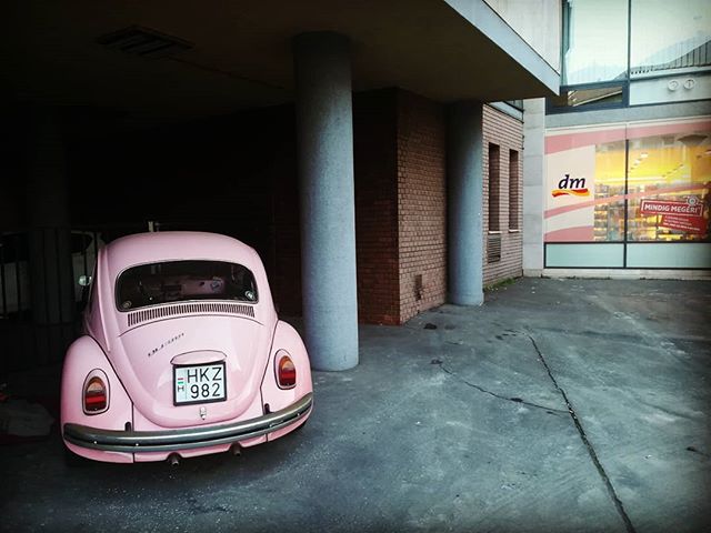 Pink VW