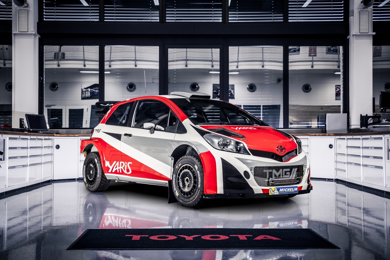 toyota-yaris-wrc-4.jpg