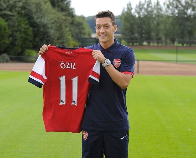 1380401185_mesut-ozil.jpg
