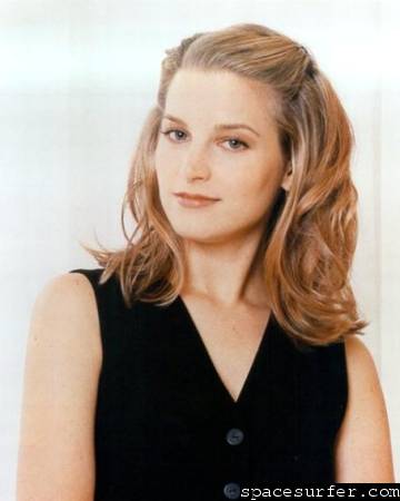 Bridget_Fonda-007p.jpg