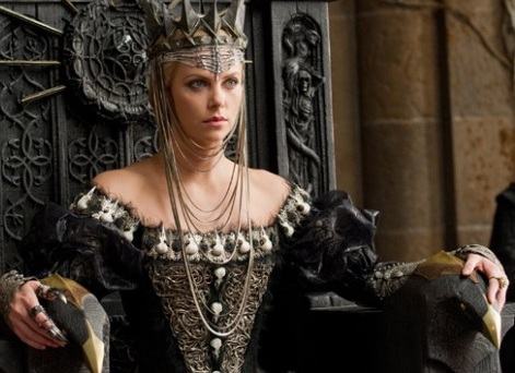 Charlize-Theron-Snow-White.jpg