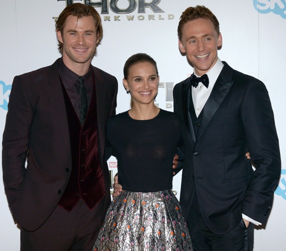 Chris-Hemsworth-and-Tom-Hiddleston-make-a-Natalie-Portman-sandwich.jpg