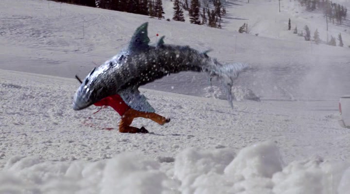 avalanche_sharks_2013_l1_hdrip_001855.jpg