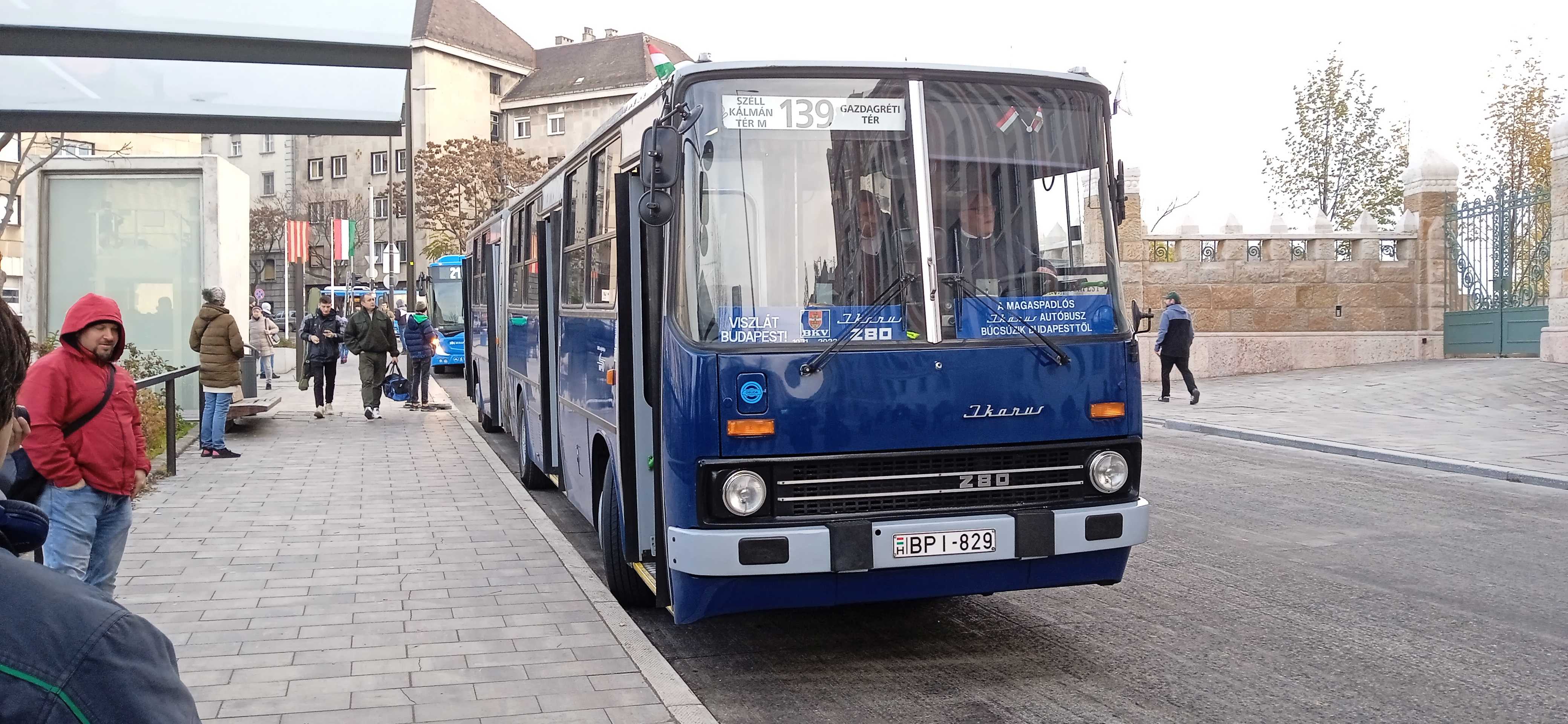 ikarus_280_modositott.jpg