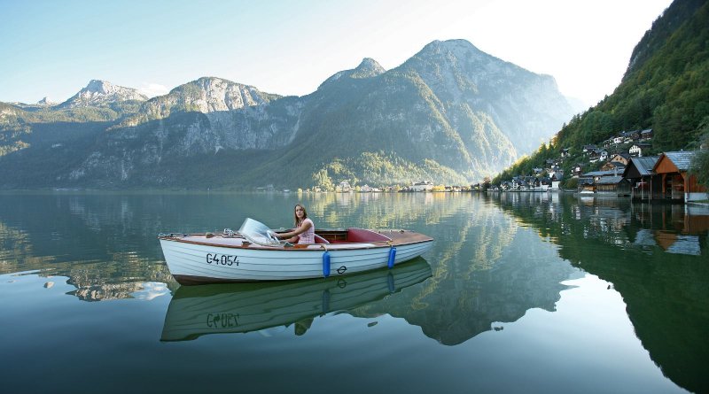 websitepicture-hallstatt-hallstaettersee-elektroboot-c-ooe-tourismus-erber-01.jpg