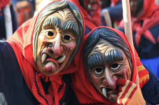 Farsangi szokások itthon, avagy téltemetés magyar módra/Carnival habits in Hungary