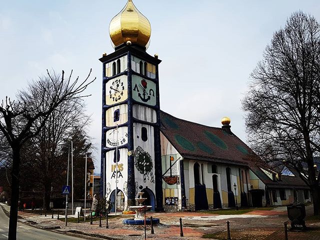 #bärnbach #styria #travelport #travel #hundertwasser #church #templom #igreja #colorful #saint #barbara #kirche