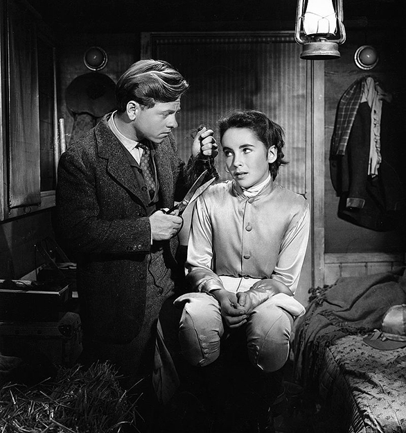 elizabethtaylor_mickeyrooney_national-velvet_1944_pd.jpg