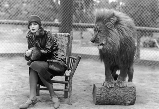 lion-garbo_fotodongillum_1926.jpg