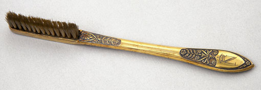 napoleon_toothbrush_c1795_loszor_arany.jpg