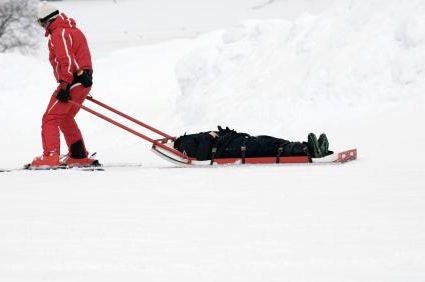 629-425x282-ski_accident.jpg