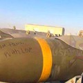 " Párizsból szeretettel " írták az IS-re ledobott bombákra a Franciák.