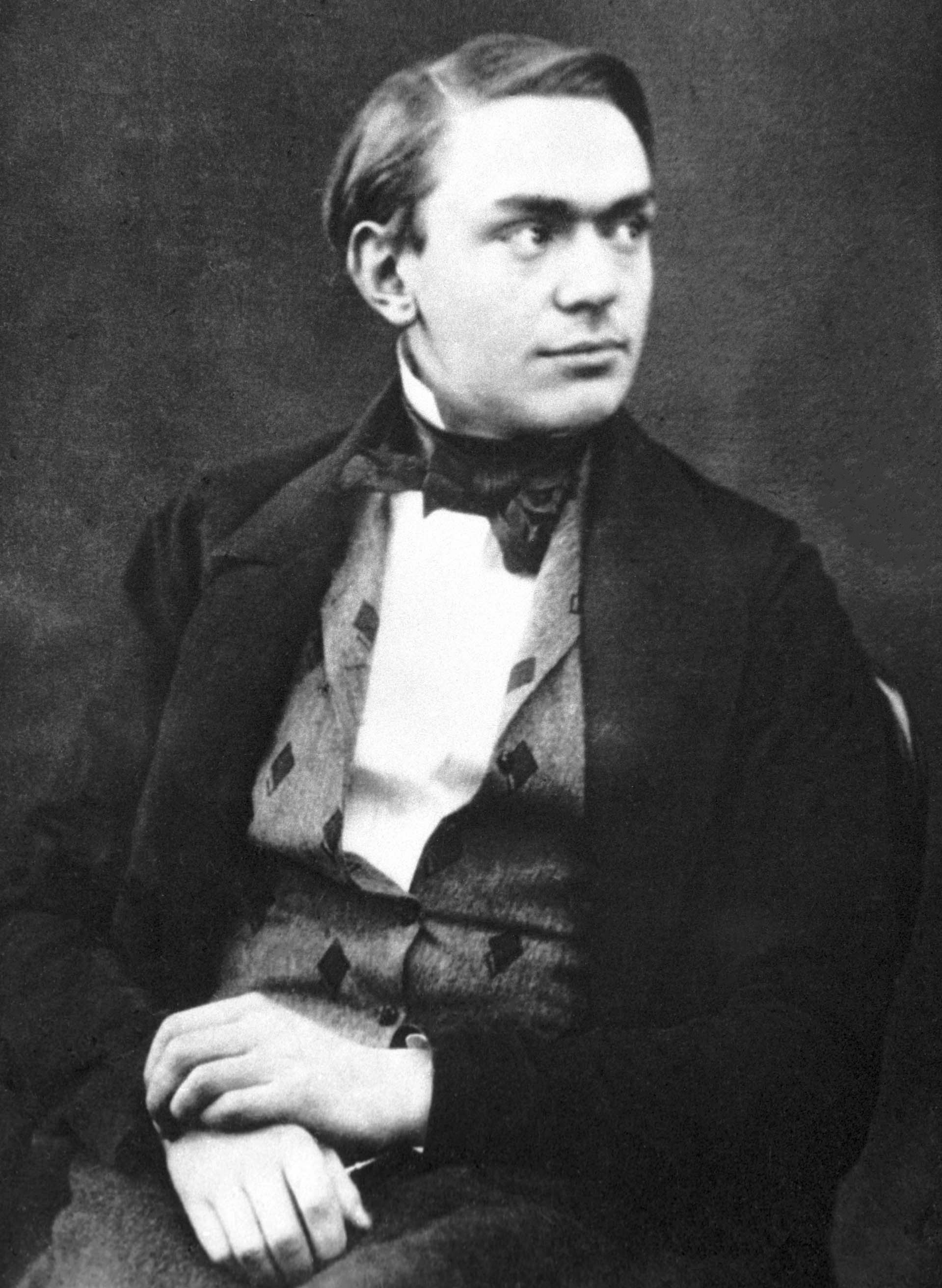 alfred_nobel_young.jpg