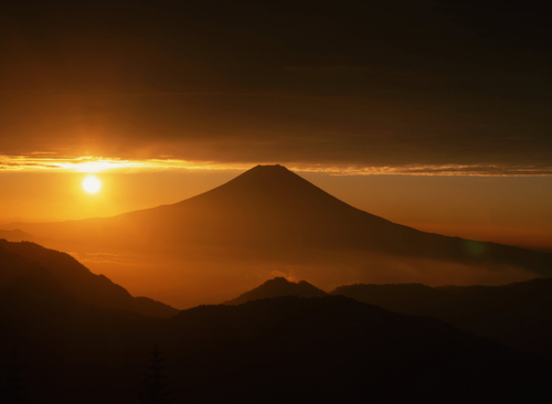 mount-fuji-japan-jpn617.jpg