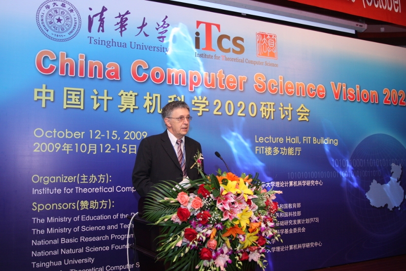 China-Computer-Science-Vision-Lovász-László (800x533).jpg