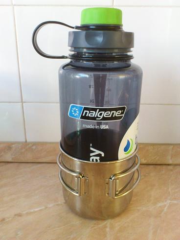 Tatonka accomodates Nalgene.jpg