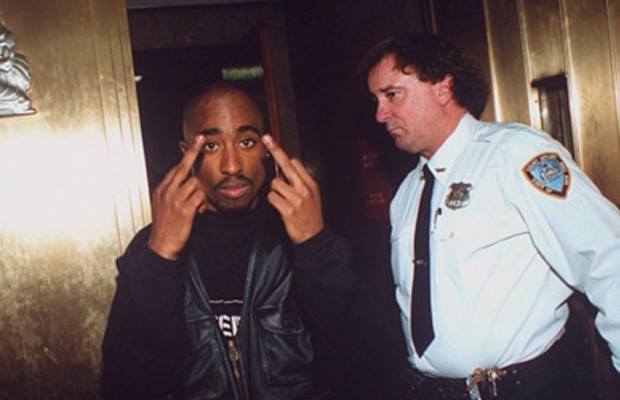 tupac-1994-arested.jpg
