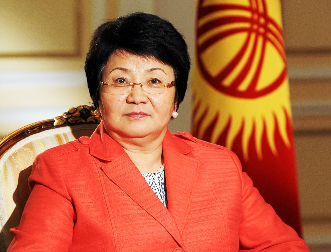 rozaotunbayeva.jpg