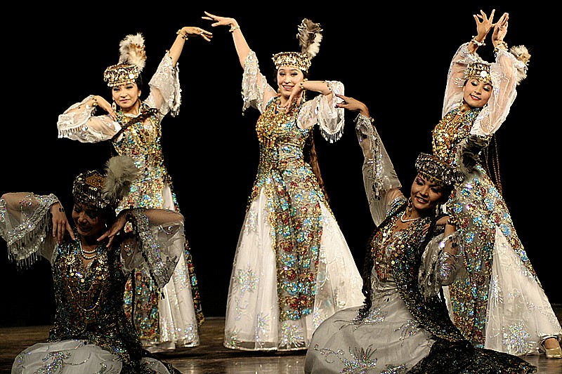 uzbekistan-dance4.jpg