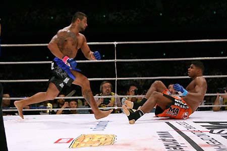 arona_overeem.jpg