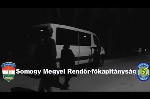 Elfogták a rendőrök a koronavírus vakcinát áruló nőt.