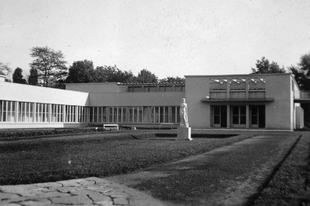 VIRÁGKIÁLLÍTÁS PAVILON A VÁROSLIGETBEN