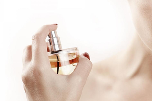 A parfüm lehet a migrén kiváltója?
