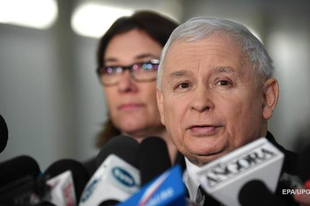 Kaczyński szerint az ukránoknak választaniuk kell az EU és a nacionalista nemzeti hősük között