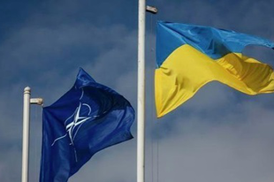 Az ukránok többsége fenyegetésként tekint a NATO-ra