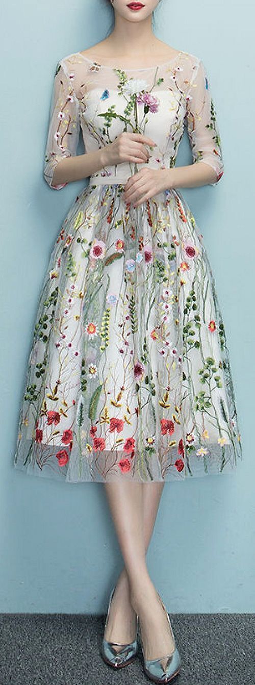Virágmintás ruha - a nyár elengedhetetlen darabja