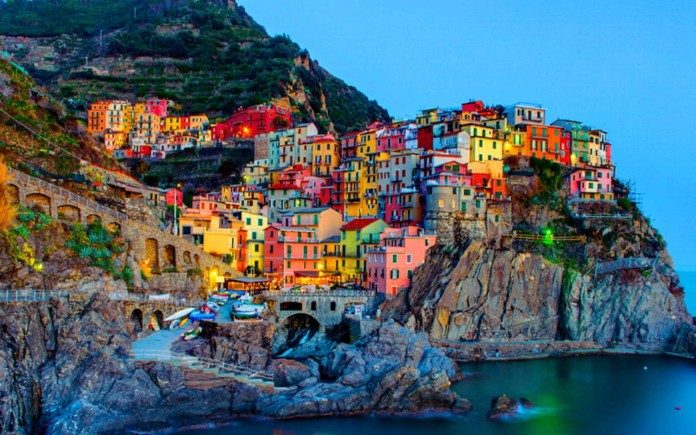 10-things-to-do-and-see-in-the-cinque-terre-696x435.jpg