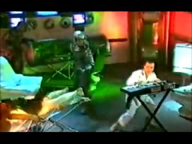 Rázzad Baby, RÁZZAD!