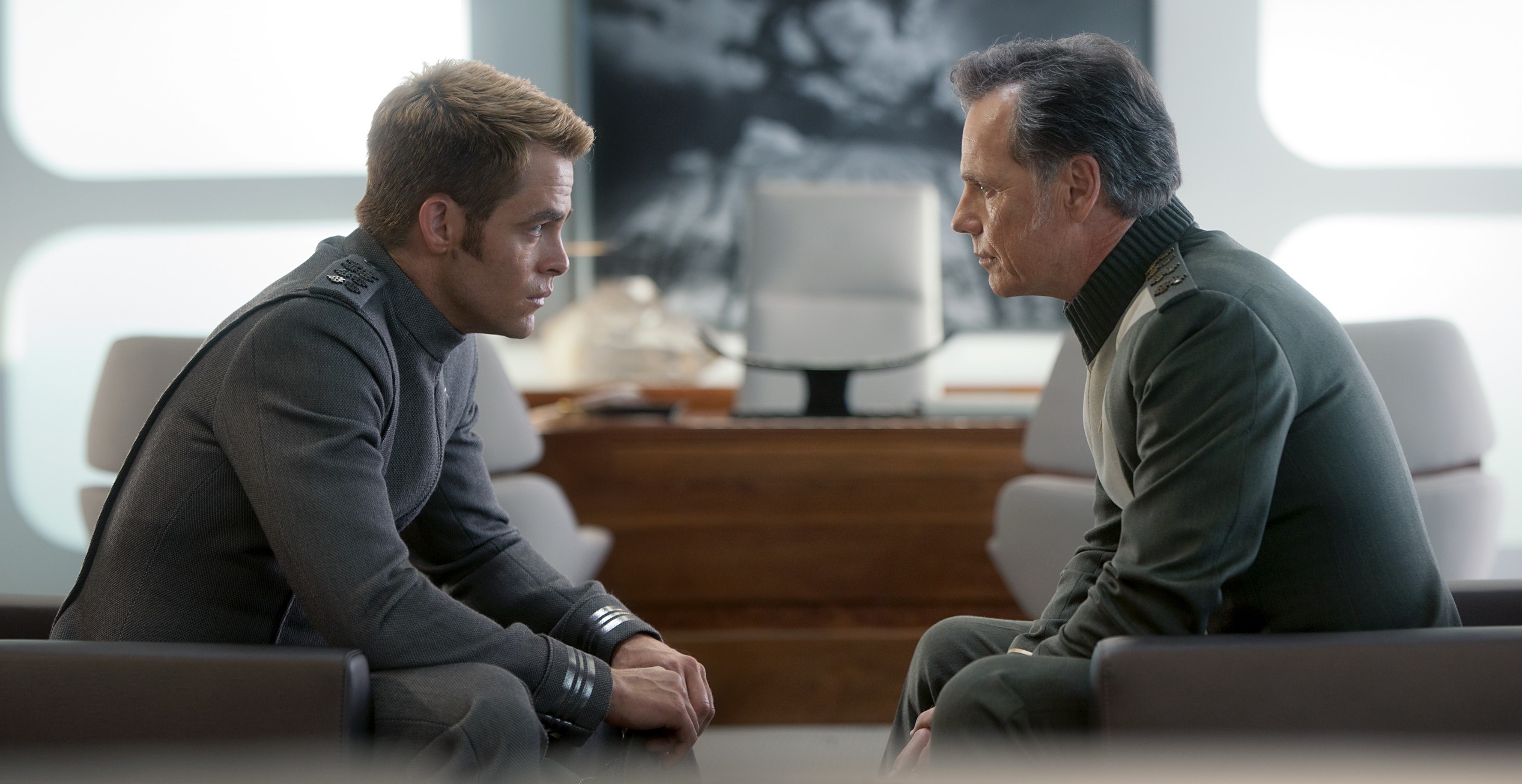 star-trek-into-darkness-chris-pine-bruce-greenwood2.jpg