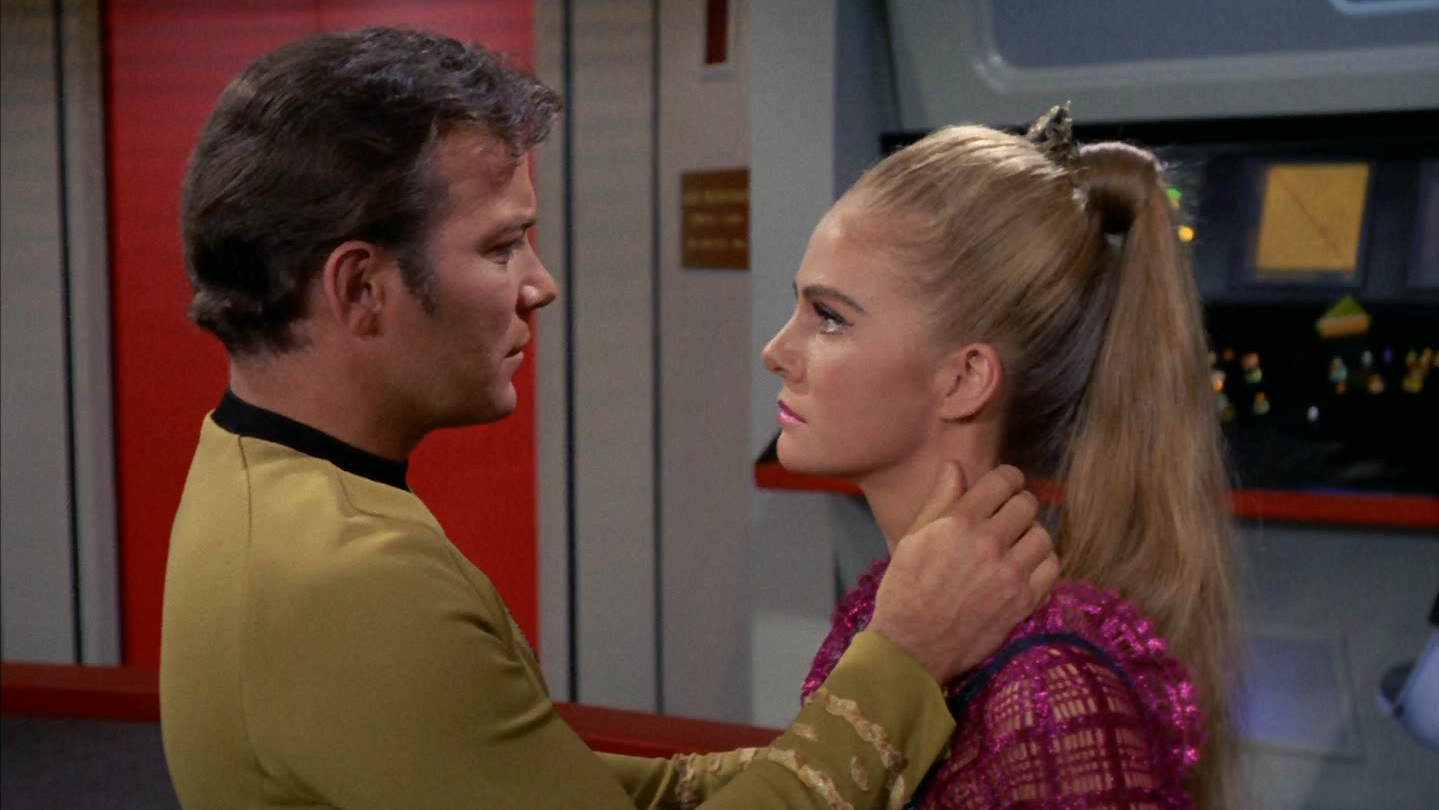 star_trek_the_original_series_s03e16_original_1080p_bluray_x264-mars_mkv_snapshot_24_12_660.png