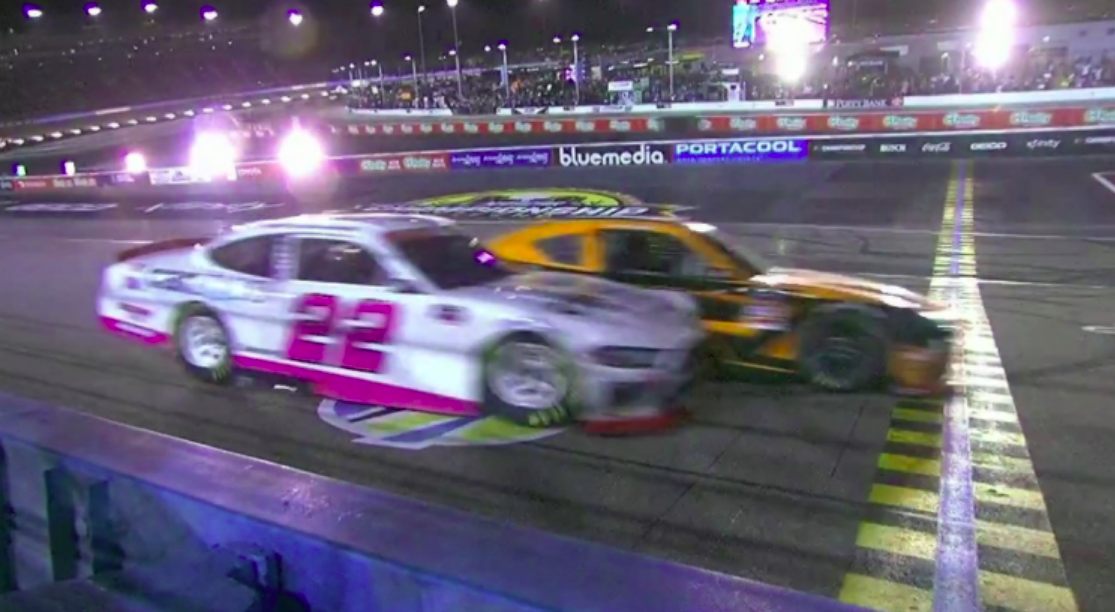 NASCAR: Élete első futamgyőzelmével lett bajnok Daniel Hemric NASCAR: Élete első futamgyőzelmével lett bajnok Daniel Hemric