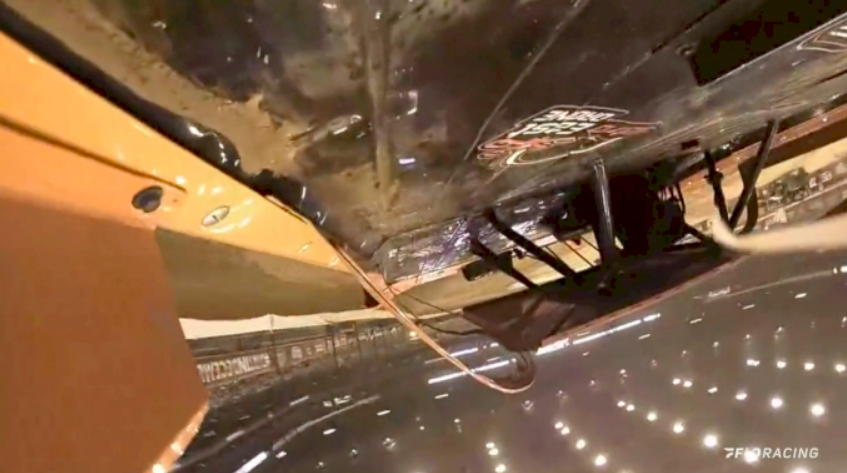 Ilyet sem látsz sűrűn: Drón esett egy versenyautóba Gatewayen (VIDEÓ)