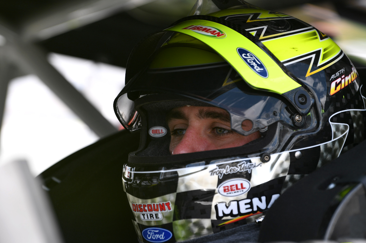 Következetlen NASCAR: Immár a 11. csapatot büntették azért, amit Bell múlt héten megúszott Következetlen NASCAR: Immár a 11. csapatot büntették azért, amit Bell múlt héten megúszott