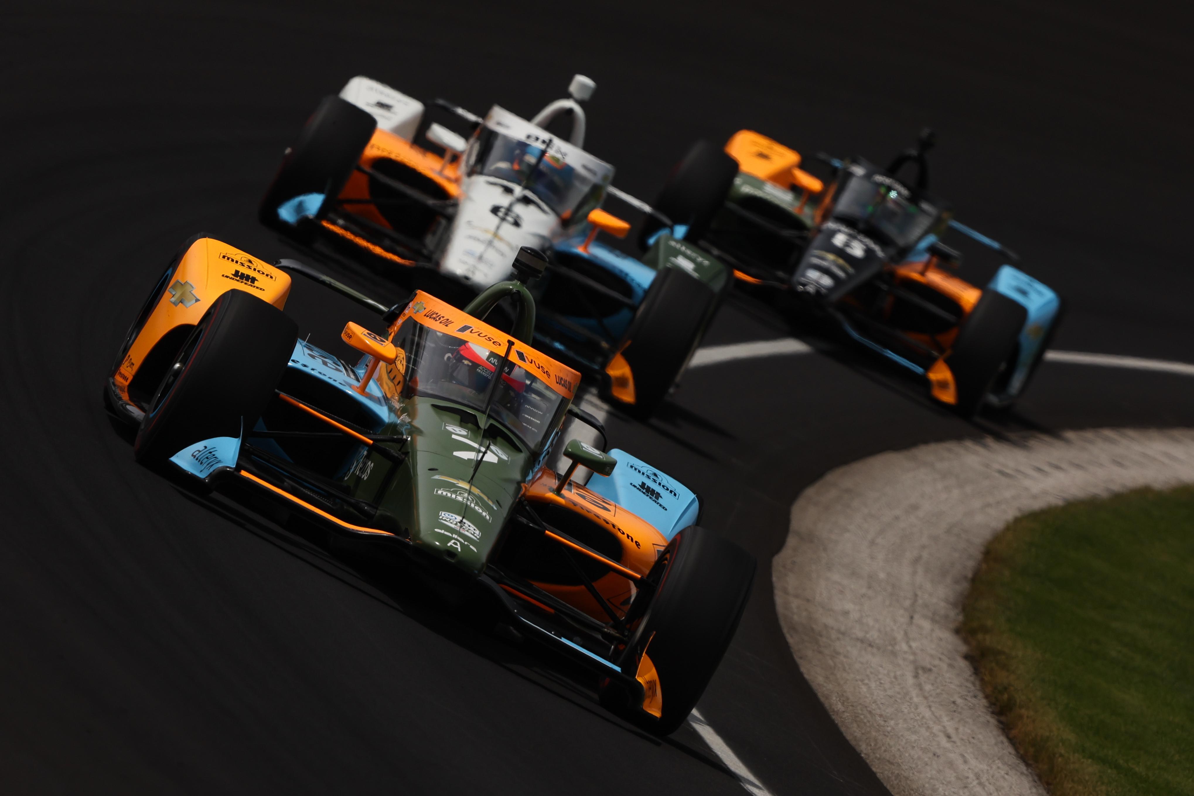 A McLaren nem csak a versenyzőjét, de még a főszponzorát is lenyúlta Ganassinak