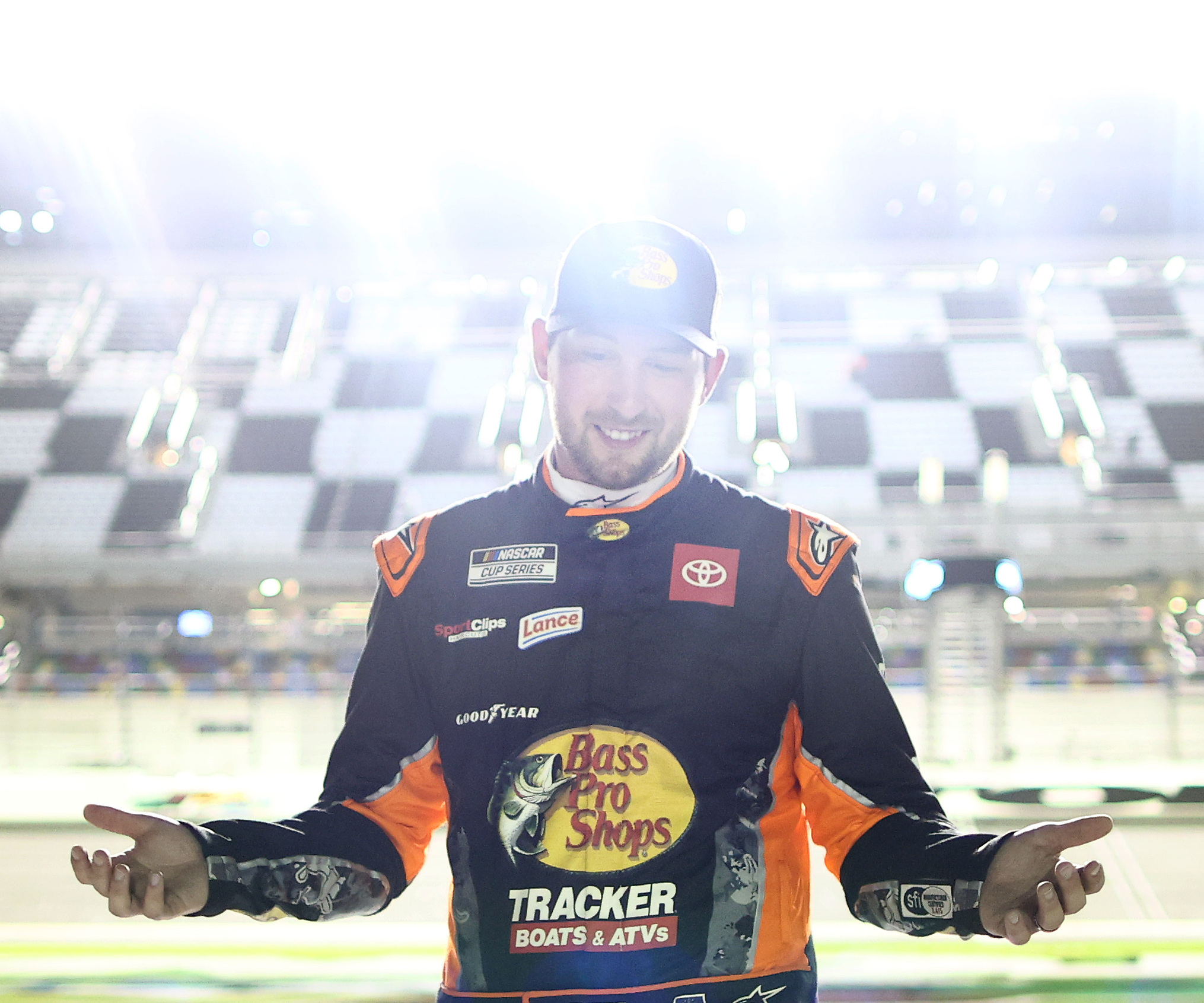 NASCAR: A JGR megnyerte a fellebbezést, törölték Briscoe gigabüntetését NASCAR: A JGR megnyerte a fellebbezést, törölték Briscoe gigabüntetését
