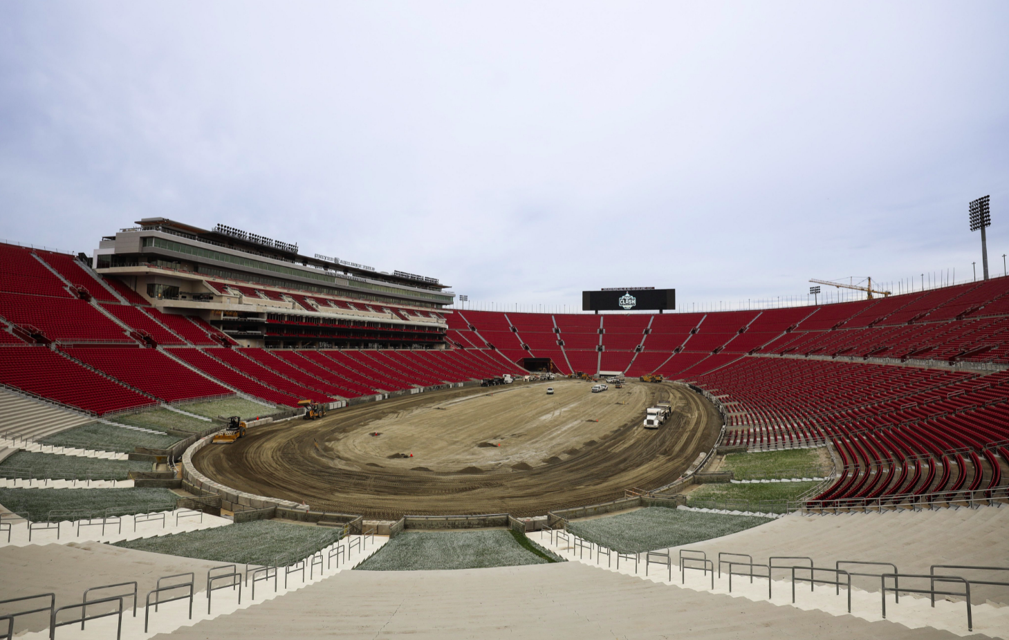 Gyülekeznek a viharfelhők a NASCAR új stadionfutama felett?