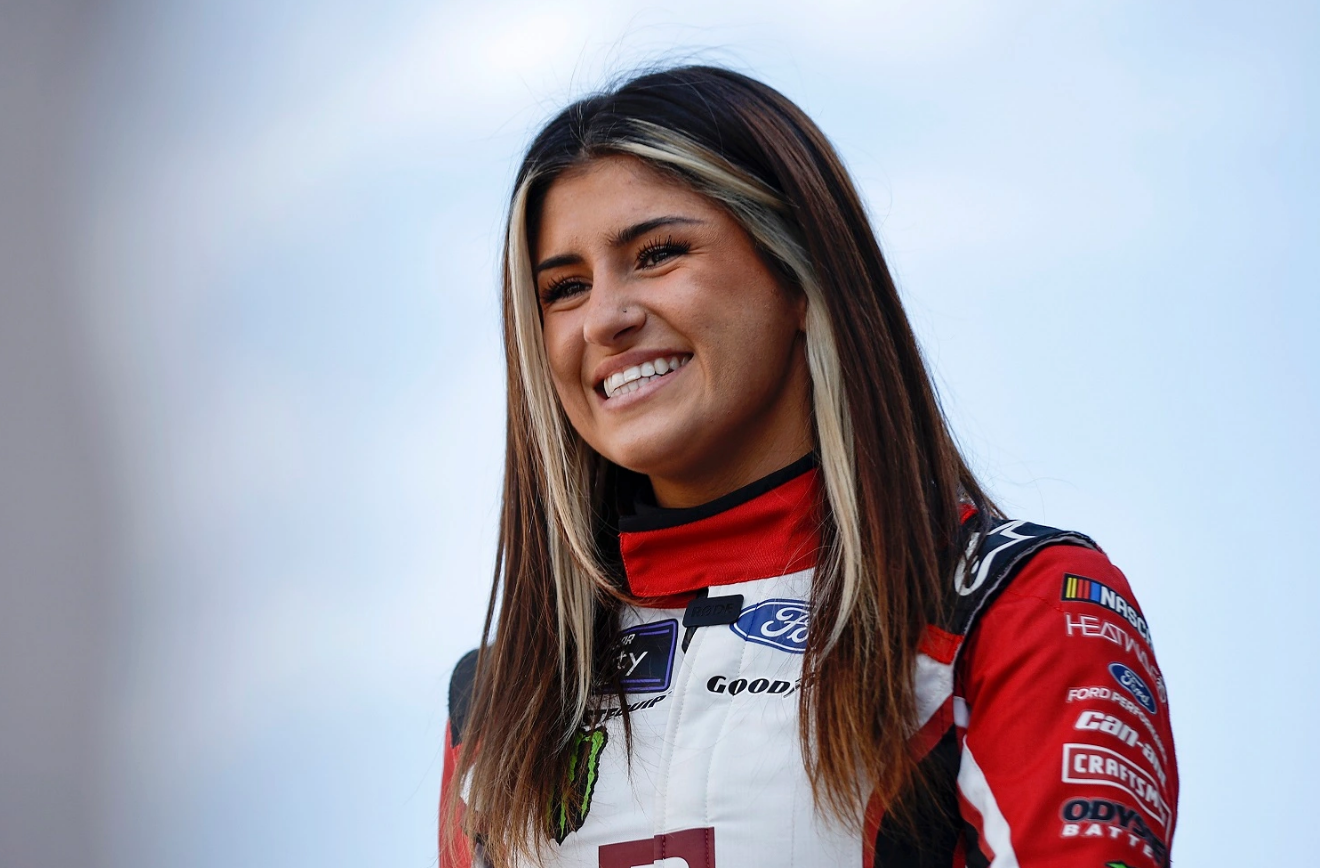 Nascar Hailie Deegan Topcsapatnál Folytatja