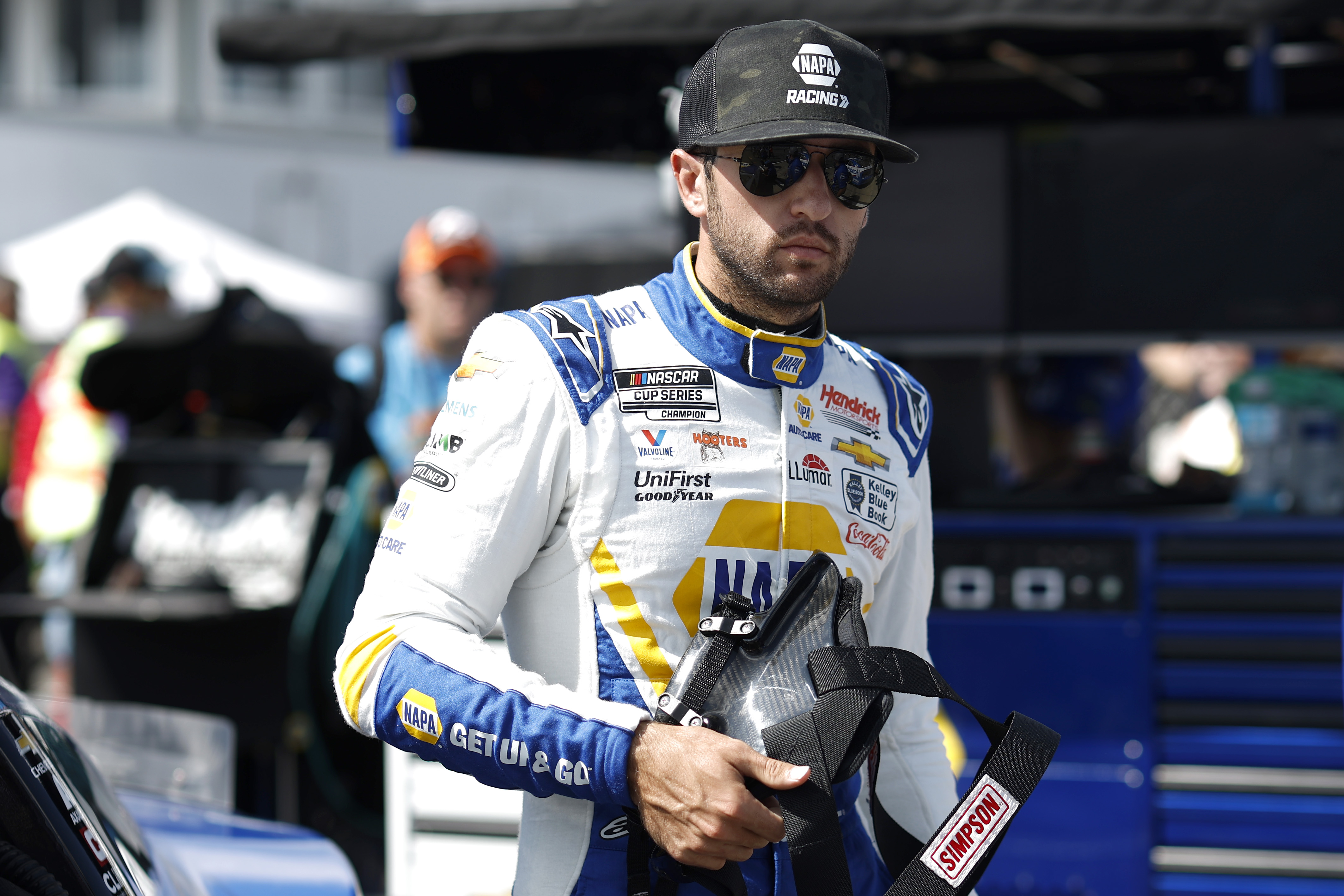 Chase Elliott olyan, mint Füles a Micimackóból és Kevin Harvick szerint már nem ő a NASCAR legnépszerűbb pilótája