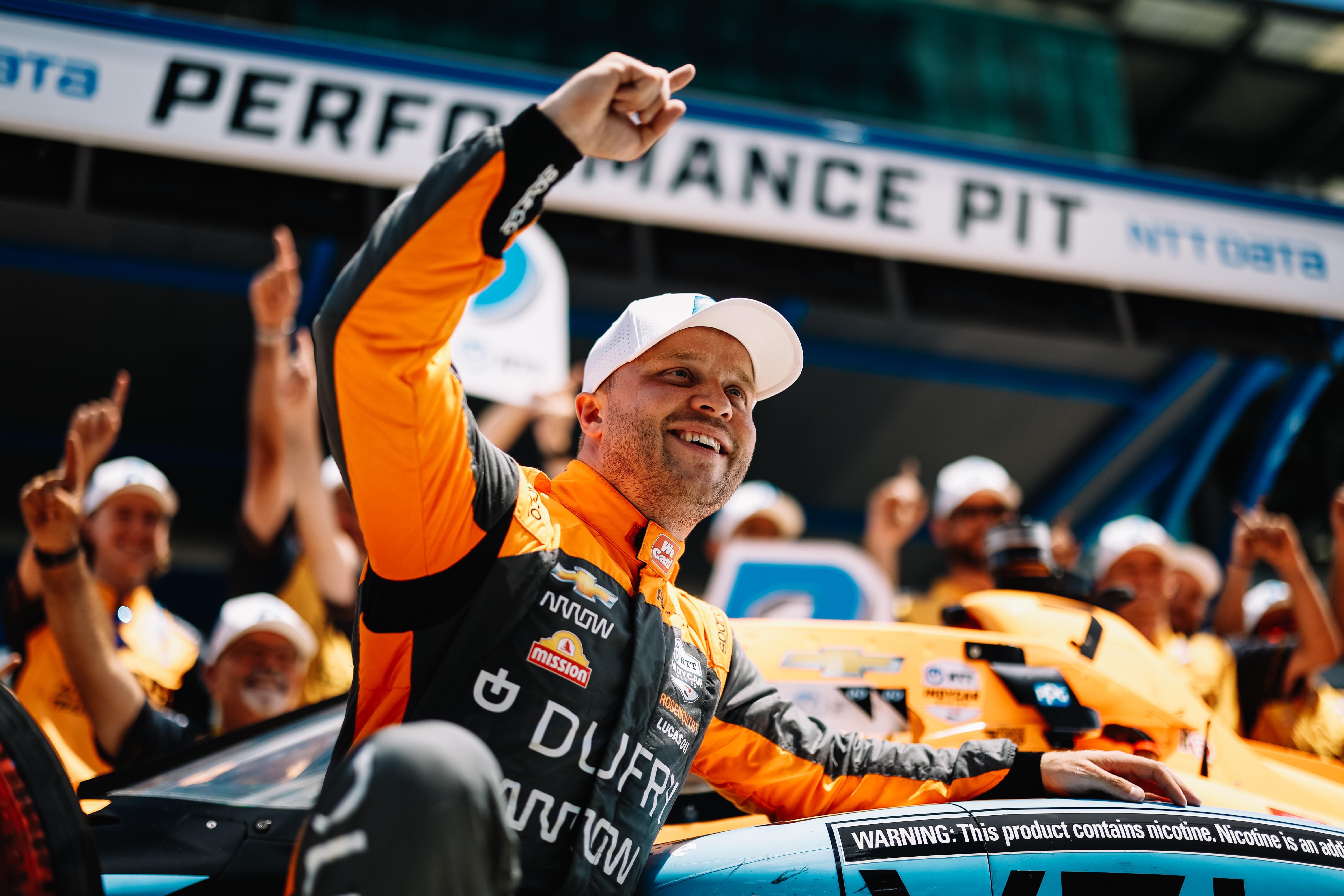 IndyCar: Rosenqvist a pole-ba vitte a McLarent Indianapolisban